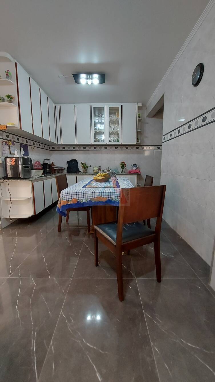 Casa à venda com 3 quartos, 409m² - Foto 6