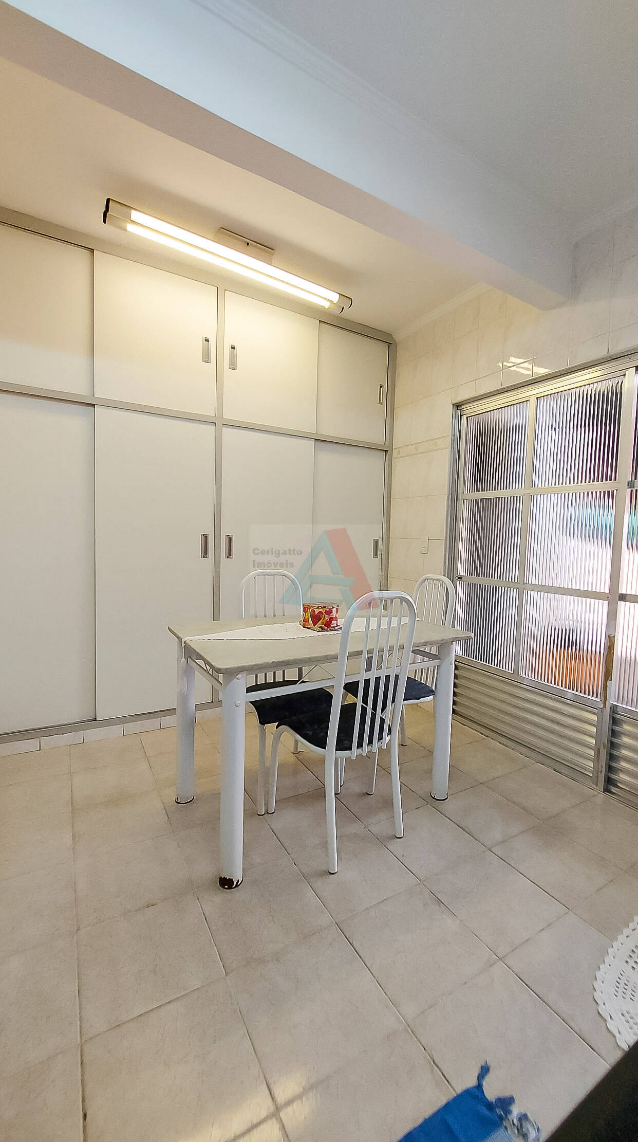 Apartamento à venda com 3 quartos, 93m² - Foto 1