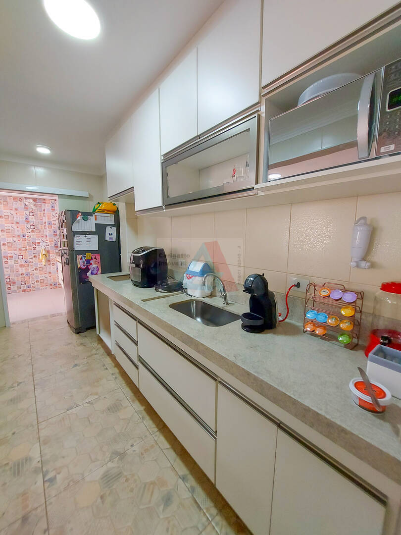 Apartamento à venda com 3 quartos, 150m² - Foto 7