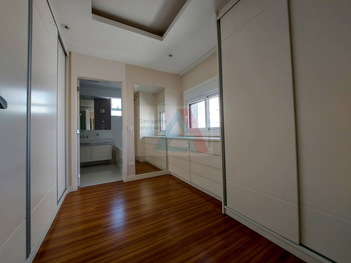 Apartamento para alugar com 4 quartos, 157m² - Foto 12