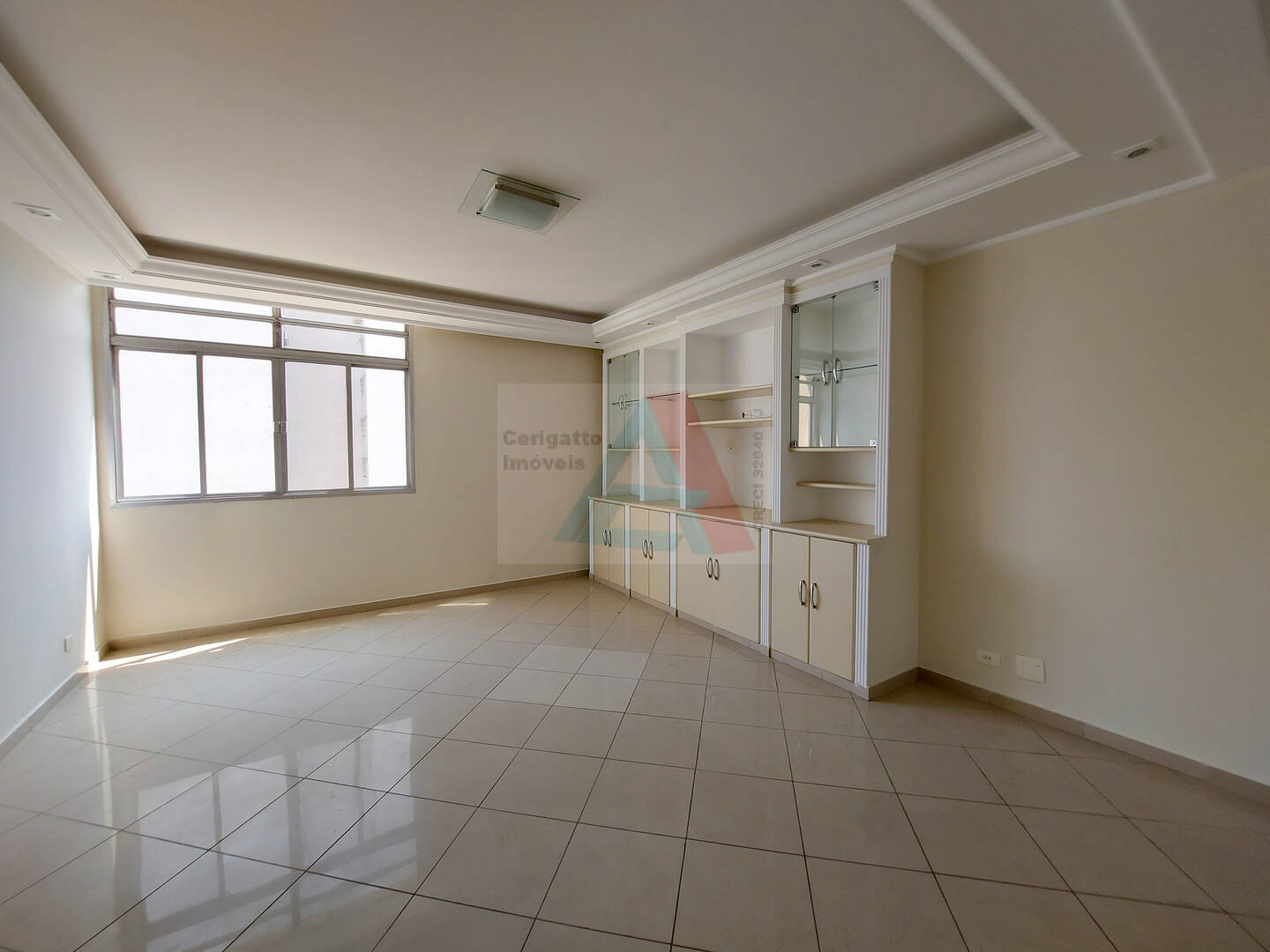 Apartamento à venda com 4 quartos, 130m² - Foto 2