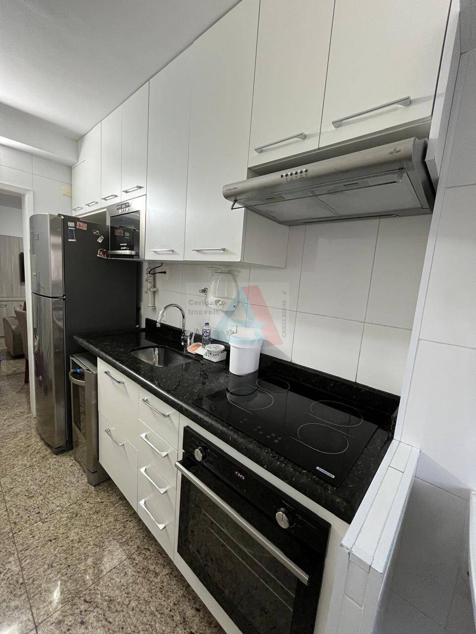 Apartamento à venda com 2 quartos, 60m² - Foto 10