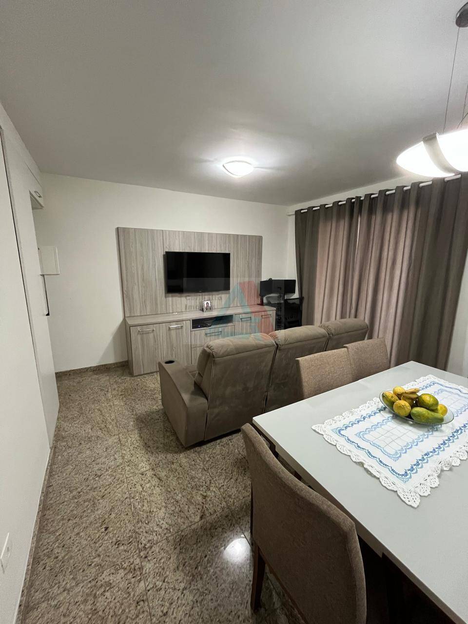 Apartamento à venda com 2 quartos, 60m² - Foto 7