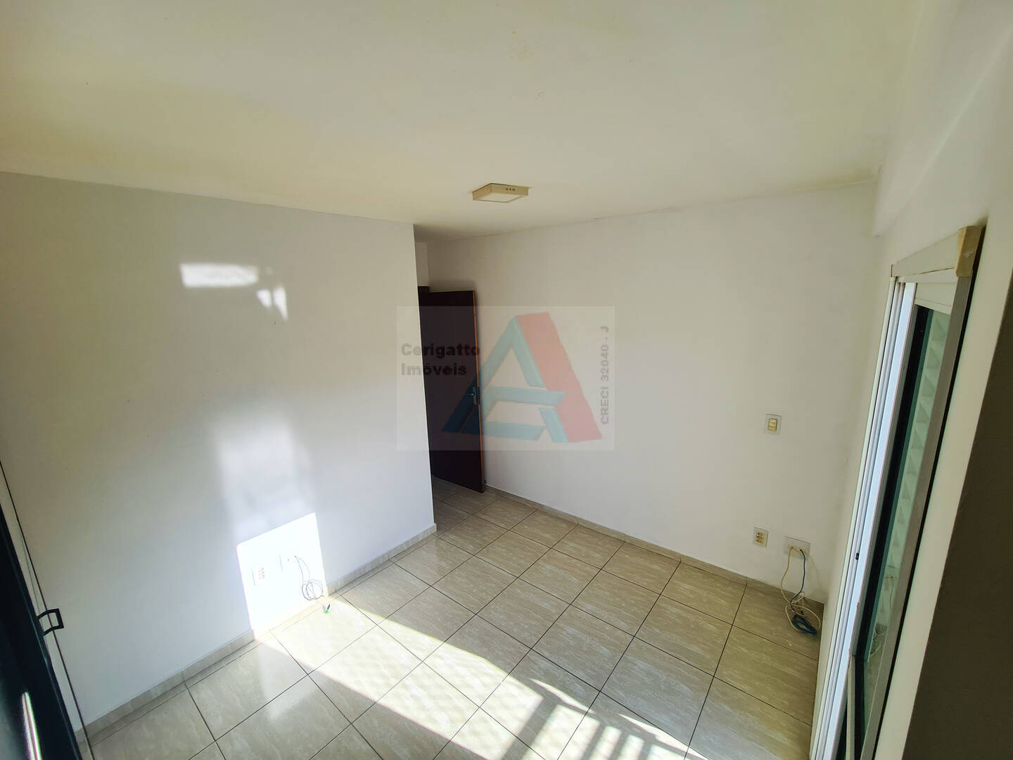 Apartamento à venda com 2 quartos, 54m² - Foto 3