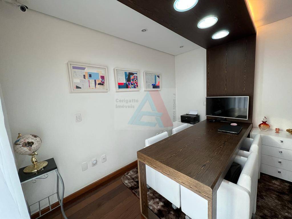 Apartamento à venda com 3 quartos, 227m² - Foto 14