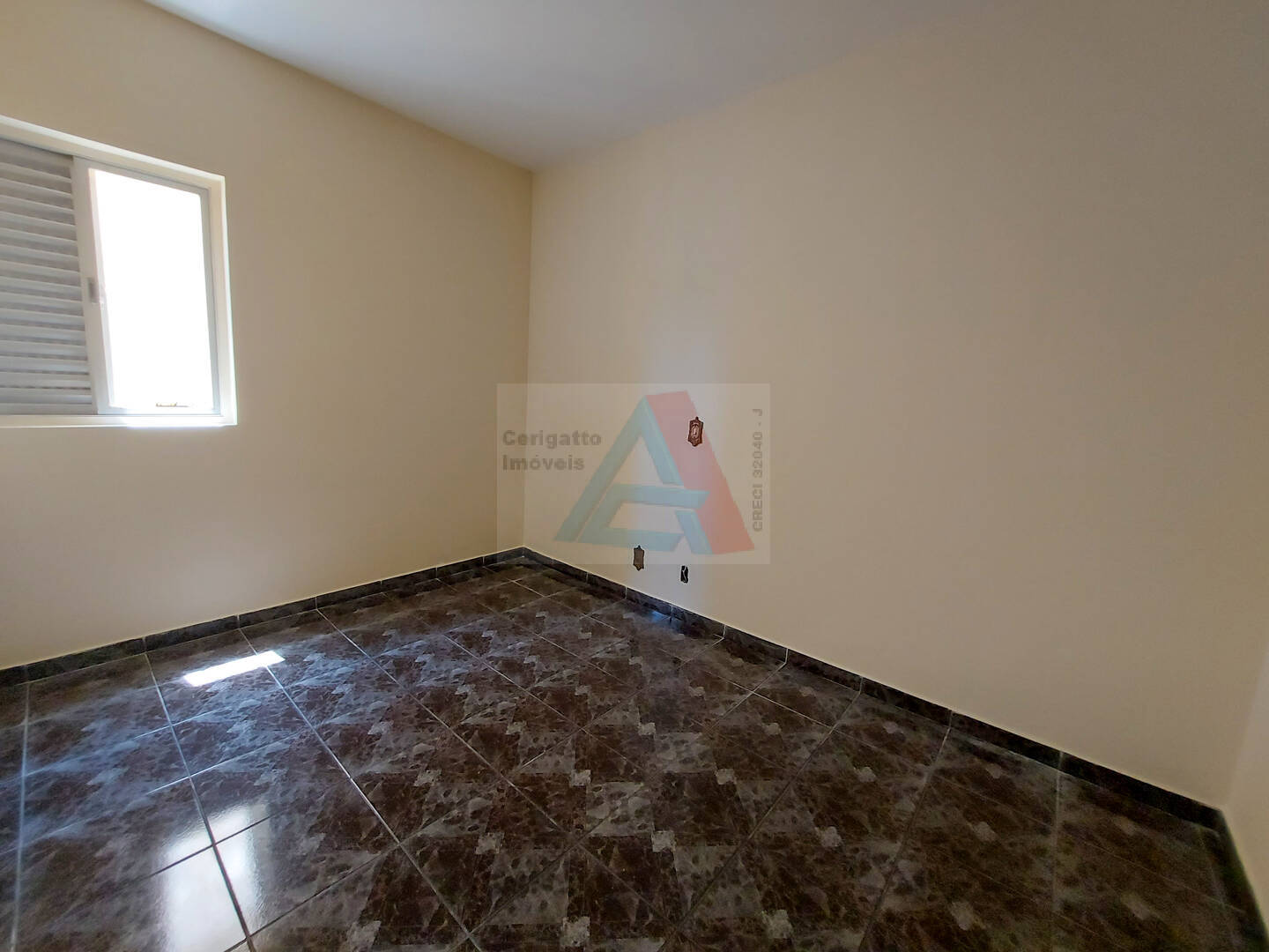 Apartamento à venda com 2 quartos, 84m² - Foto 3