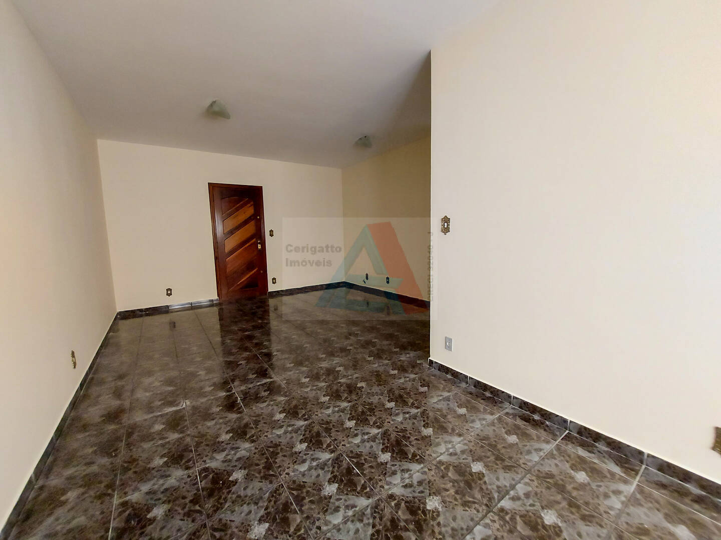 Apartamento à venda com 2 quartos, 84m² - Foto 4