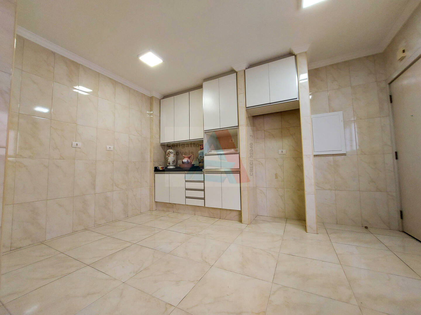 Apartamento à venda com 3 quartos, 125m² - Foto 11