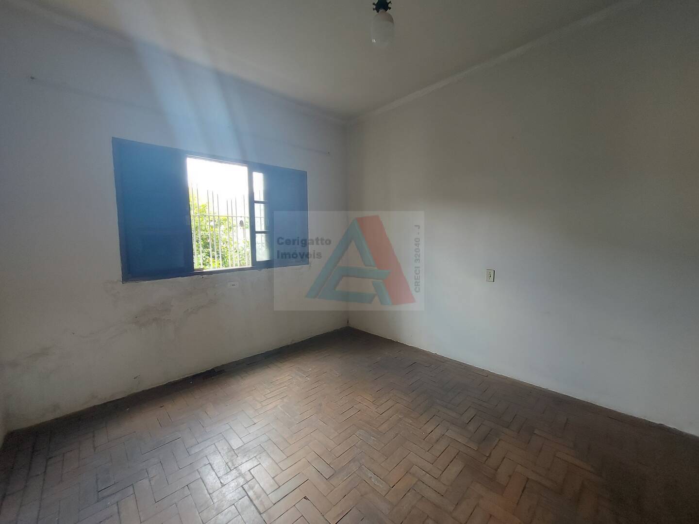 Casa à venda com 2 quartos, 120m² - Foto 8